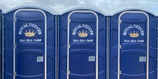 Best Portable Restroom Setup and Delivery  in Beaver Dam, WI